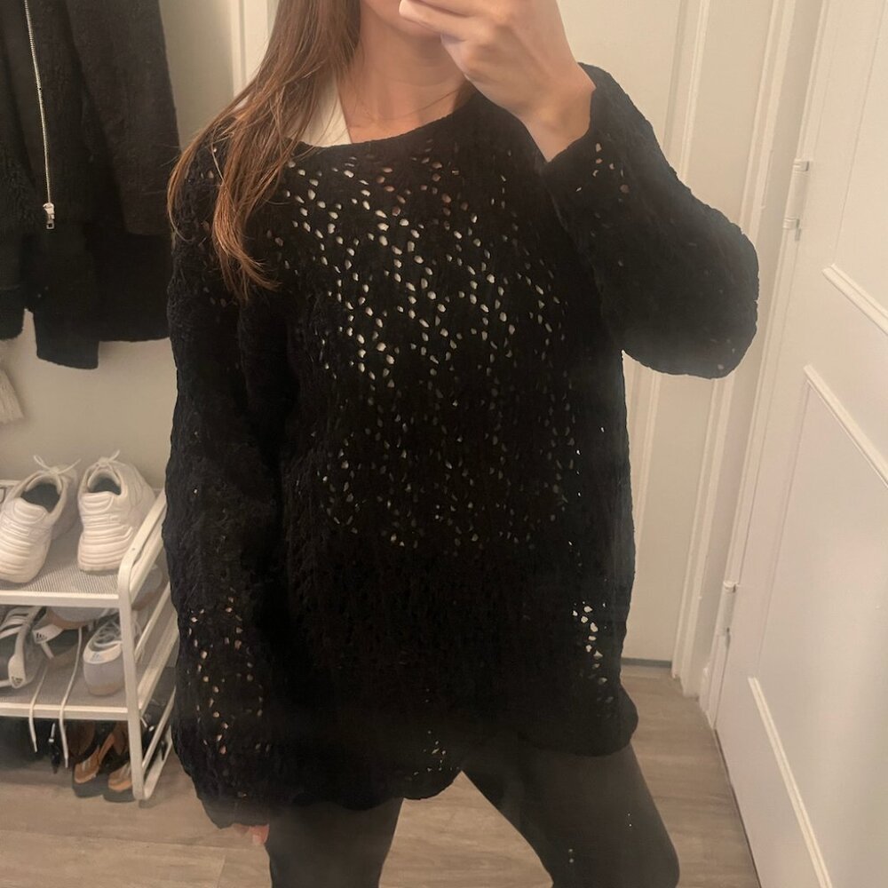Vintage black open-knit, oversized sweater